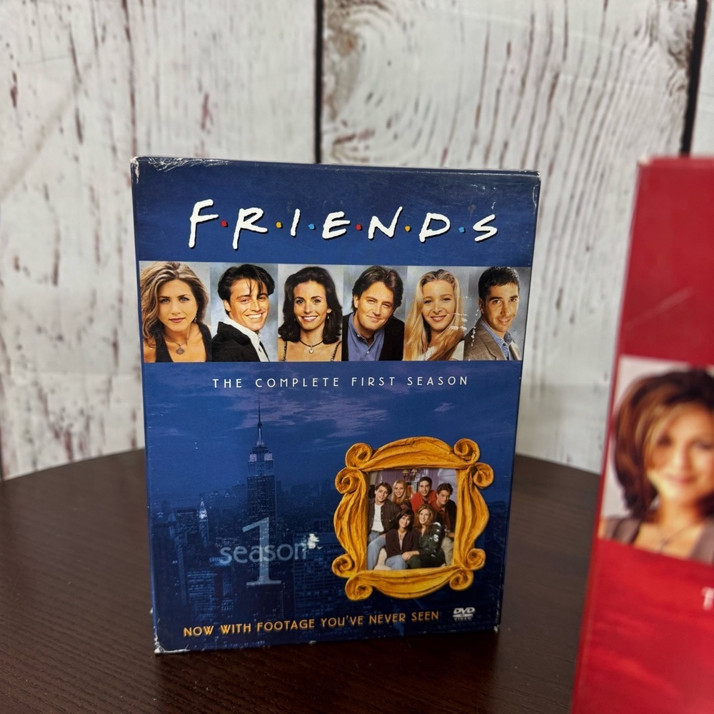 Friends inComplete Series DVD Set - Picture 2 of 11